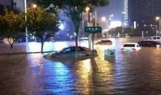 就算大雨让这座城市颠倒